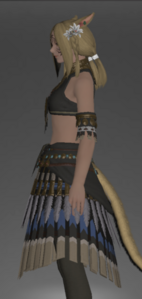 Panegyrist's Chestwrap side.png