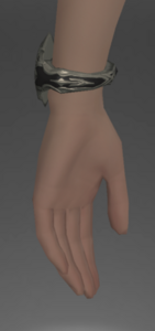 Halonic Priest's Bracelets rear.png