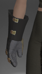 Heavy Darksteel Gauntlets rear.png