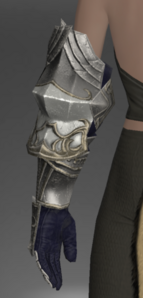 Virtu Creed Gauntlets rear.png